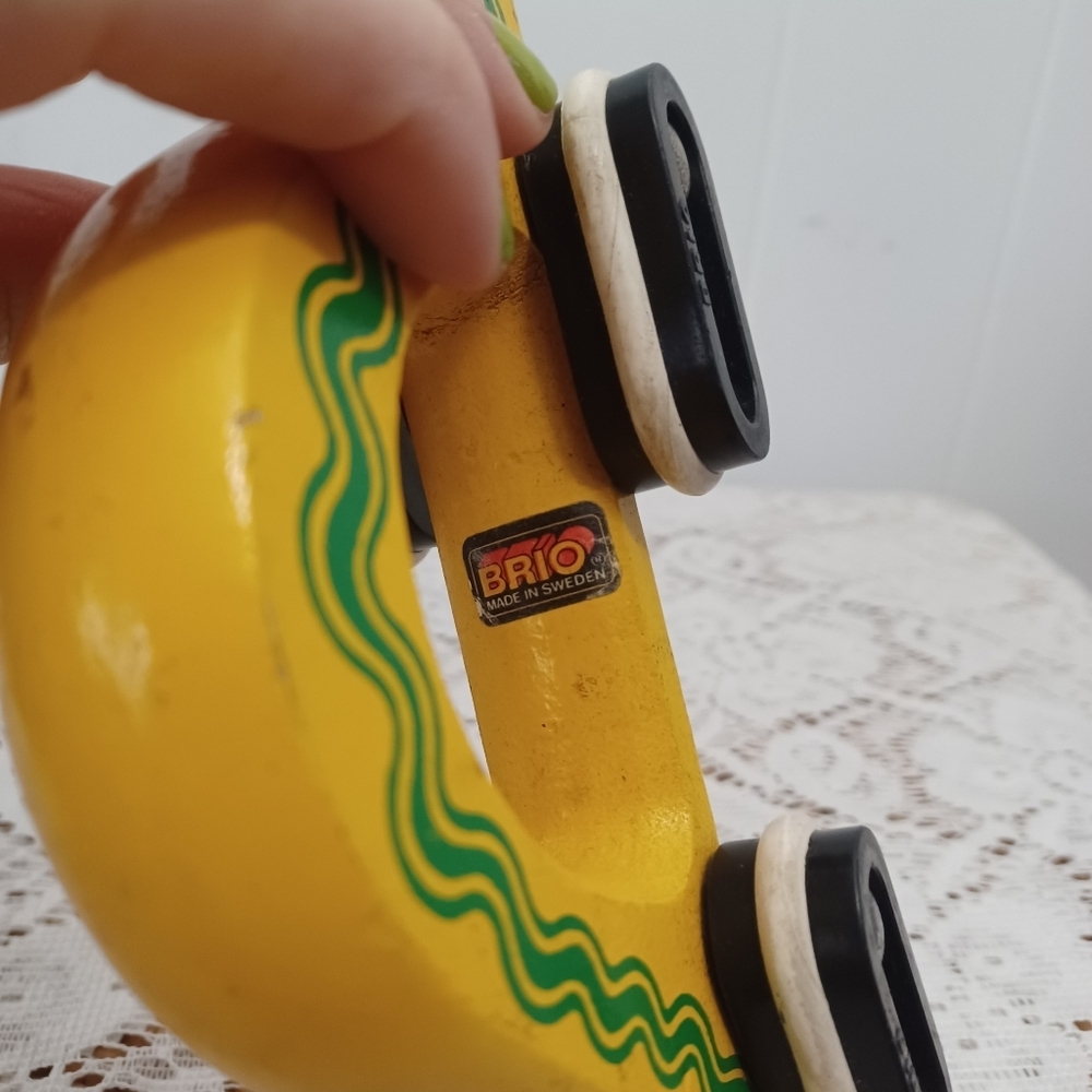 BRIO Vintage Push Toy - Picture 5 of 6